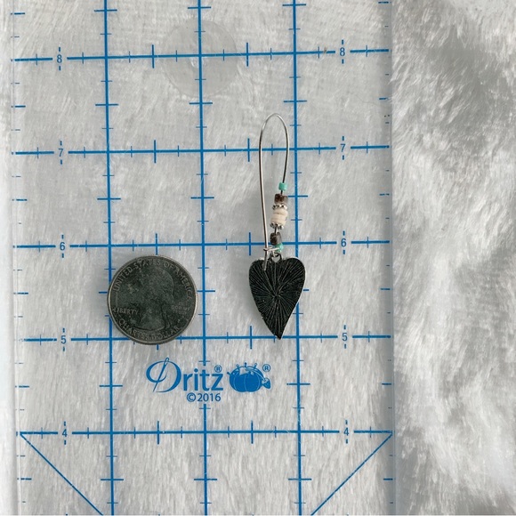 ❌SOLD❌Boho Silver Tone Earrings Hearts Stud and Dangle Turquoise Set Beads - Picture 6 of 16